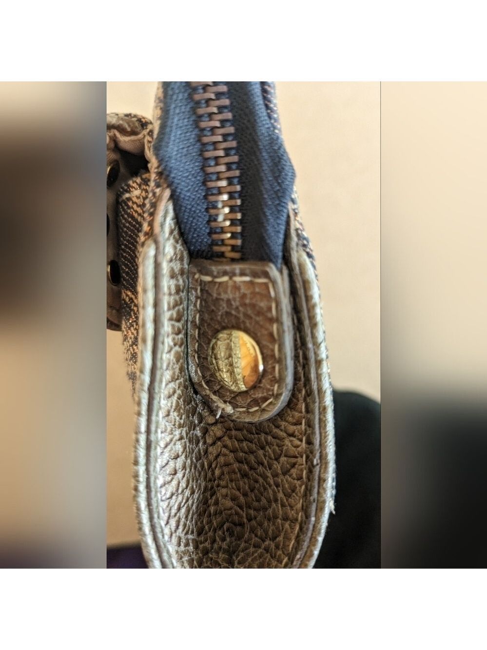 ⭐Kathy Van Zeeland tan purse (missing strap) GUC - Picture 3 of 6